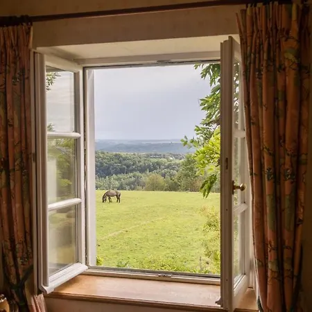 La Ferme De L'airbois Couette-café 4*